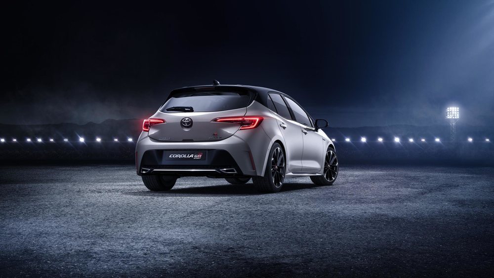 Toyota Corolla GR-Sport. Ya está disponible en España desde 26.300 euros 1_BW3kaYHLc0P7F