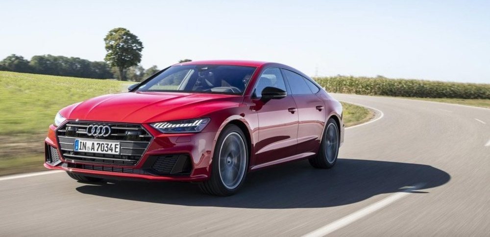 Apostar por esta sensacional y atrevida carrocería supone desembolsar 10.350 euros más que por un Audi A6 en su versión 50 TFSI e Quattro. En modo eléctrico alcanza 135 km/h.