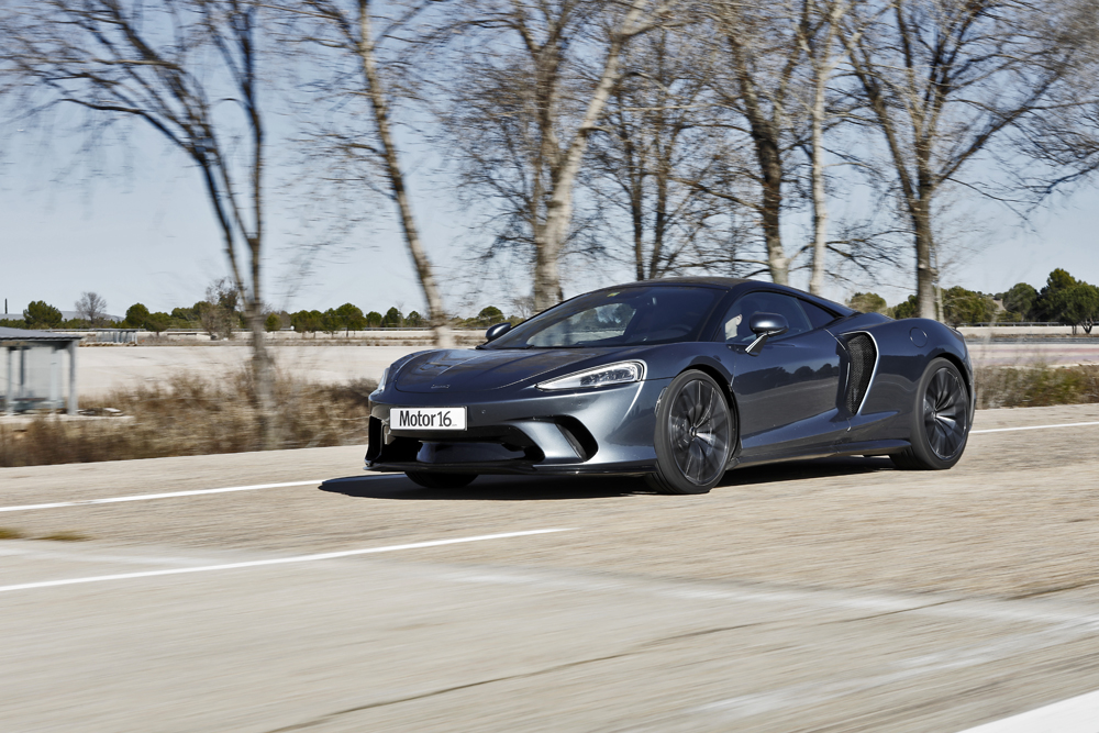 2022 IMAGENES PRUEBA MCLAREN GT MOVIMIENTO 6 Motor16