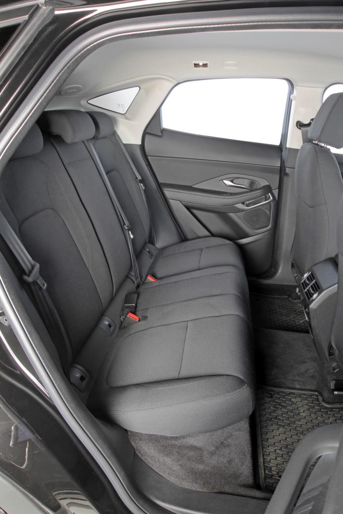 2022 PRUEBA Jaguar E Pace 2.0D MHEV AWD 163 4 Motor16