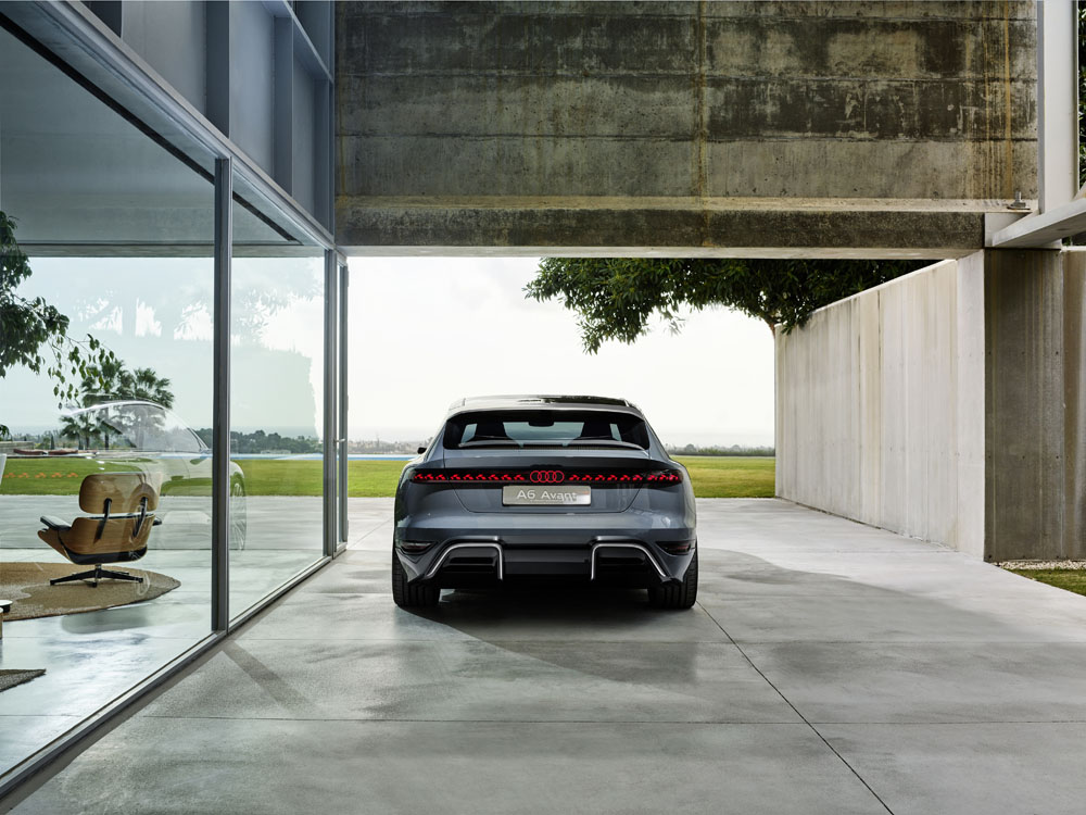 A6 Avant e-tron concept. Audi hace eléctrico todo un icono 42 Motor16 2022 audi a6 avant e tron exterior 16 Motor16