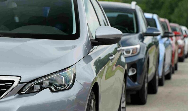 Madrid y Melilla, polos opuestos en la edad media del parque automovilístico 2 Motor16 parque-móvil