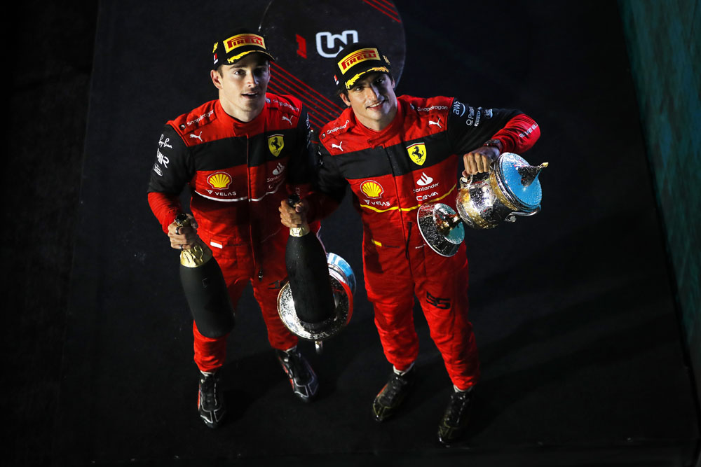 Los motivos por los que Carlos Sainz nunca ganará un Mundial 137 Motor16 CHARLES LECLERC Y CARLOS SAINZ GP BAHREIN 2022 Motor16