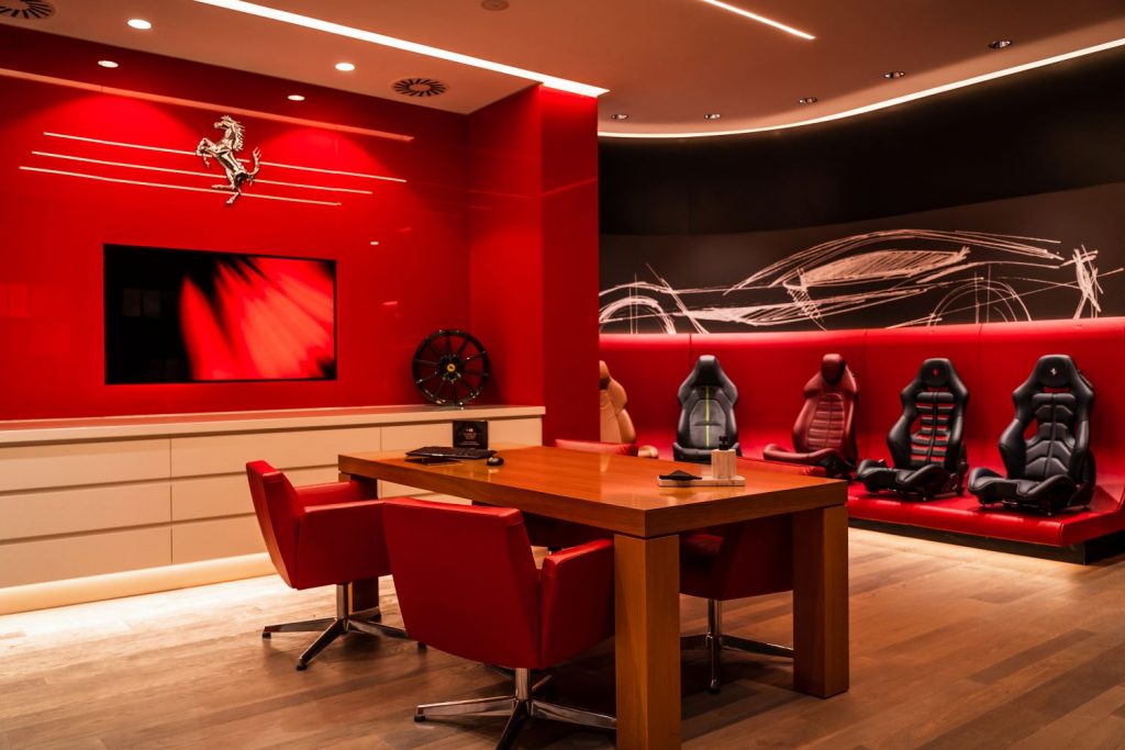 Universo Ferrari; así es la casa del Cavallino en Madrid 2 Motor16 Ferrari Santogal concesionario 12 Motor16