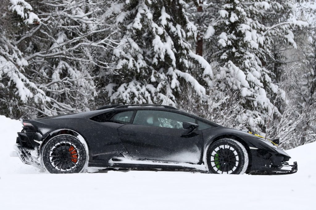 Lamborghini Huracan Sterrato 14 Motor16