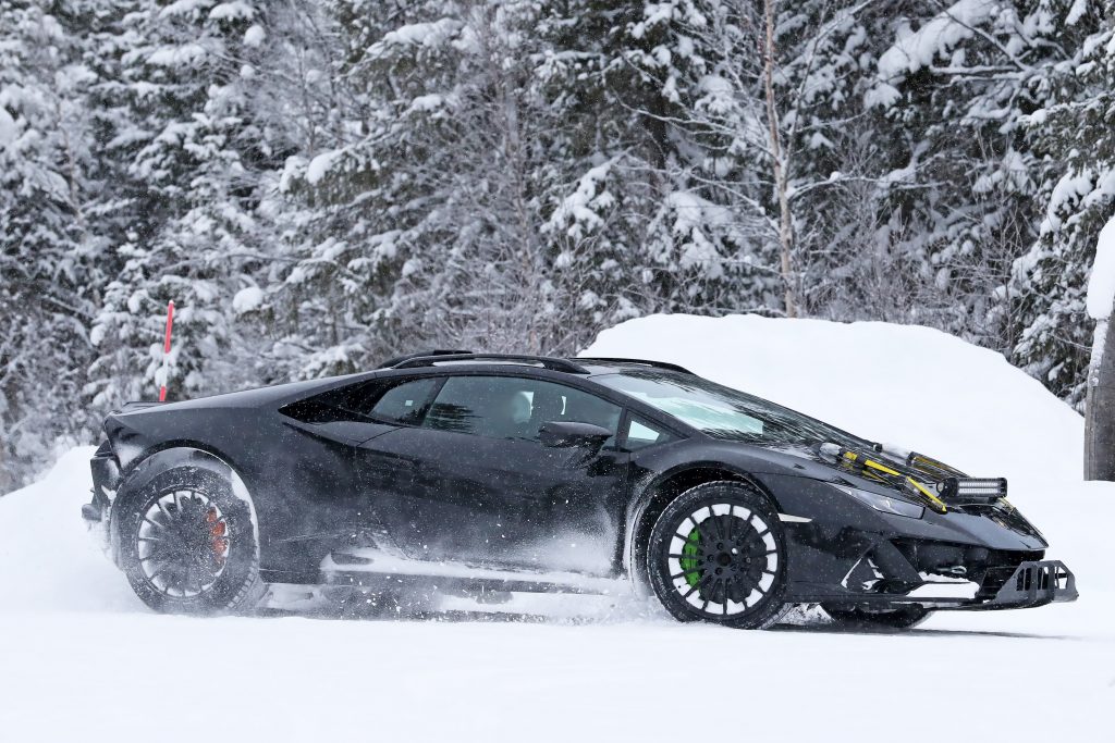 Lamborghini Huracan Sterrato 8 Motor16