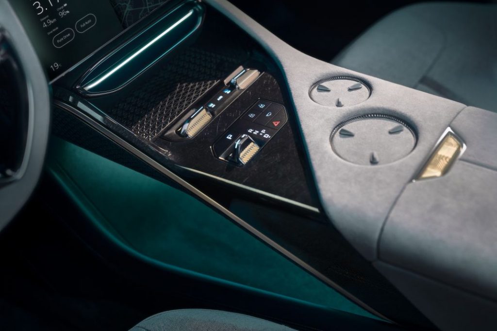 Nuevo Lotus Eletre, llega el esperado hiperSUV eléctrico a la inglesa 21 Motor16 Lotus Elitre 2022 22 Motor16