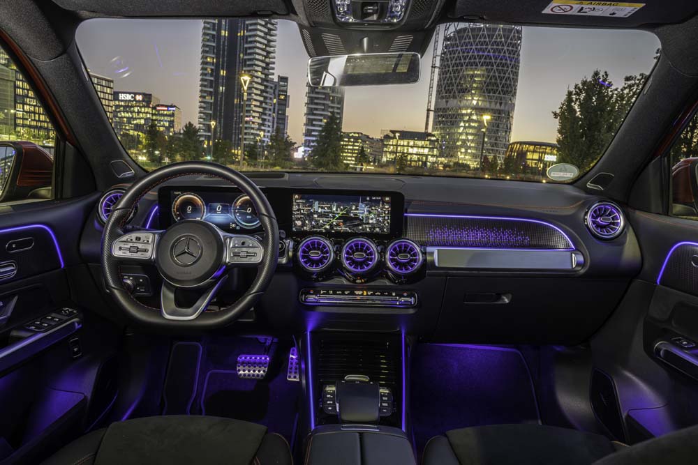 Mercedes EQB, el primer SUV eléctrico de siete plazas a la venta 22 Motor16 MERCEDES EQB 2022 21 Motor16