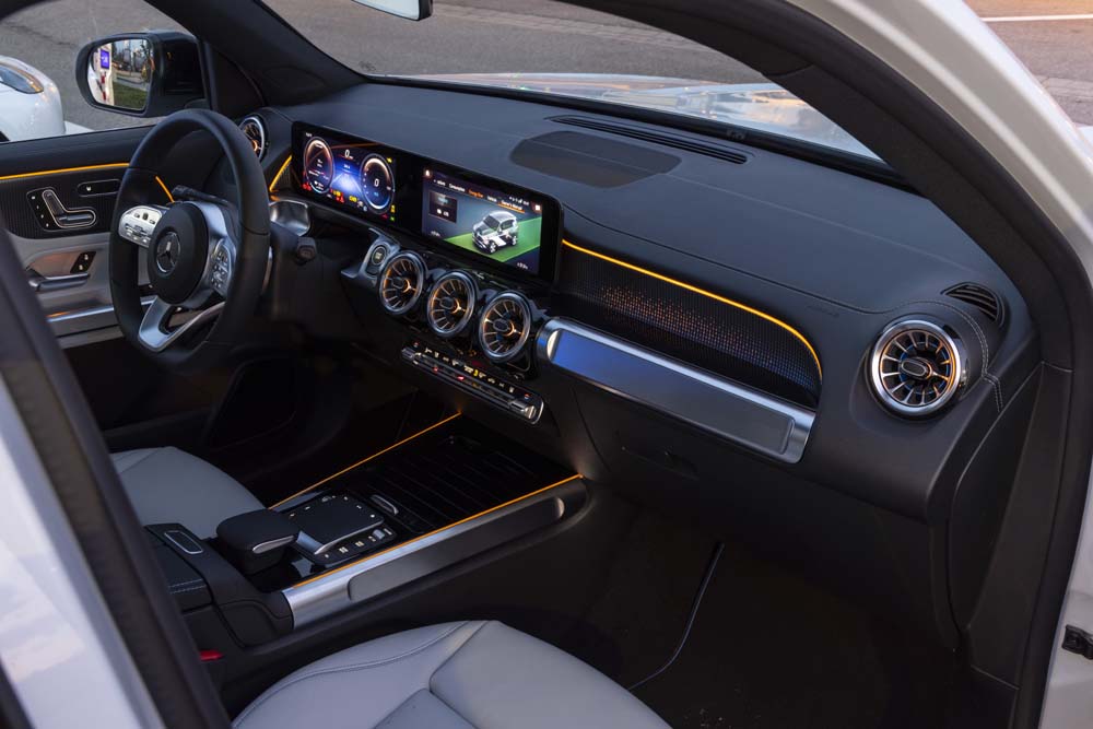 Mercedes EQB, el primer SUV eléctrico de siete plazas a la venta 9 Motor16 MERCEDES EQB 2022 8 Motor16