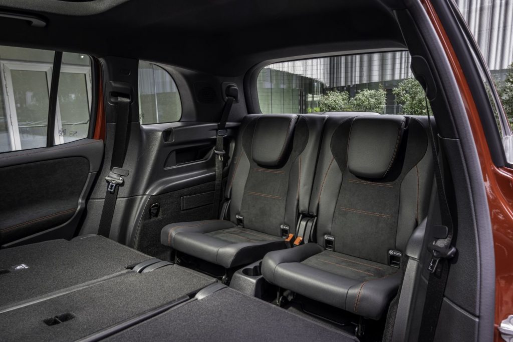 Mercedes EQB, el primer SUV eléctrico de siete plazas a la venta 1 Motor16 Mercedes EQB interior