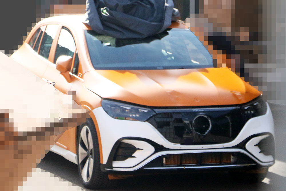 El Mercedes EQE SUV lo enseña todo 5 Motor16 Mercedes EQE SUV 4 1 1 Motor16