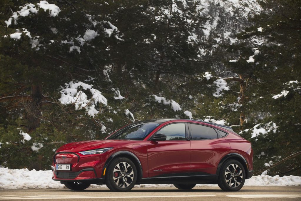 Ford acelera el lanzamiento de su gama de vehículos eléctricos 48 Motor16 Mustang Mach E08 Motor16