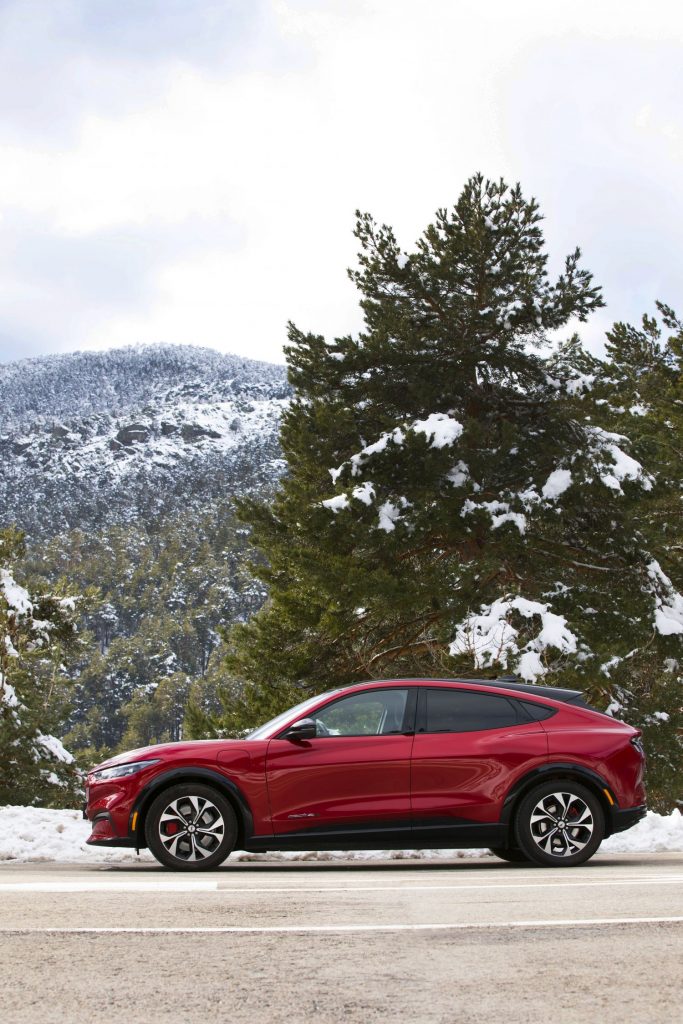 Ford acelera el lanzamiento de su gama de vehículos eléctricos 49 Motor16 Mustang Mach E09 Motor16