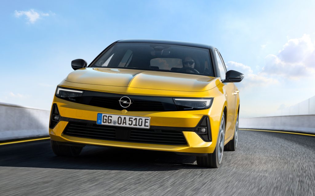 Opel Astra PHEV.