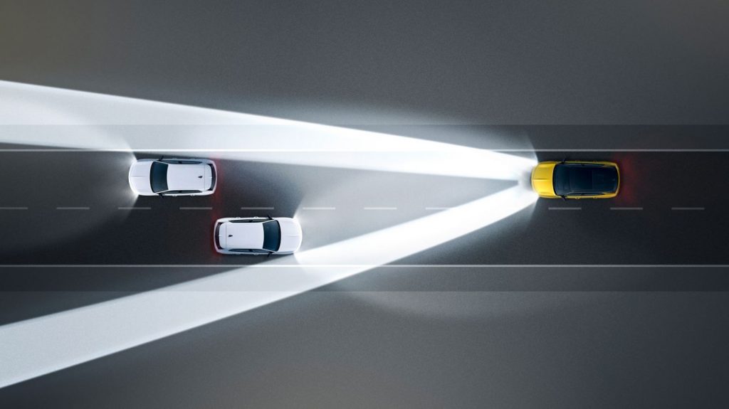 Opel Astra. Estrena la iluminación Intelli-Lux LED Pixel Light 2 Motor16 Opel Astra sexta generación