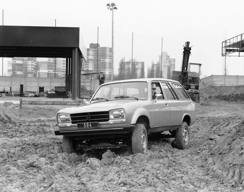Peugeot 504 4x4 Dangel. Primero de la marca con tracción total 1 Motor16 PNS 6552222 Motor16