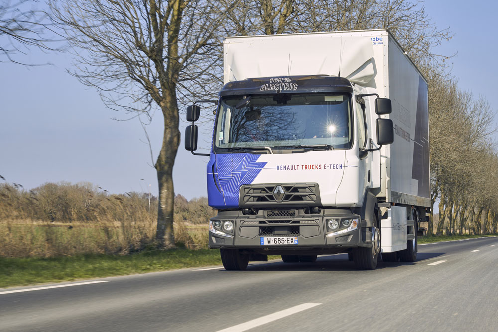 Renault Trucks E-TECH: ¿qué autonomía tienen los camiones eléctricos? 5 Motor16 Renault Trucks E TECH 1 Motor16