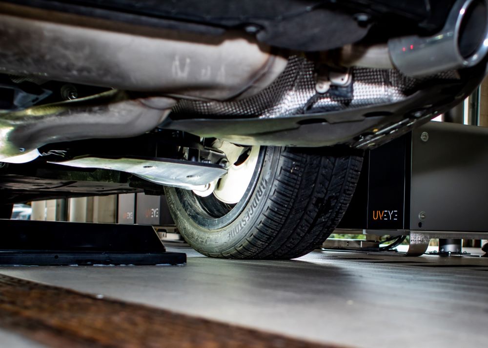 Renting Volvo UVeye 8 Motor16