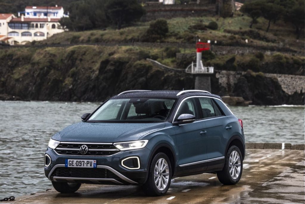 El sector del renting vende más de 200.000 coches en lo que va de año 2 Motor16 El Volkswagen T-Roc es el modelo más vendido en el sector del renting en lo que va de año.
