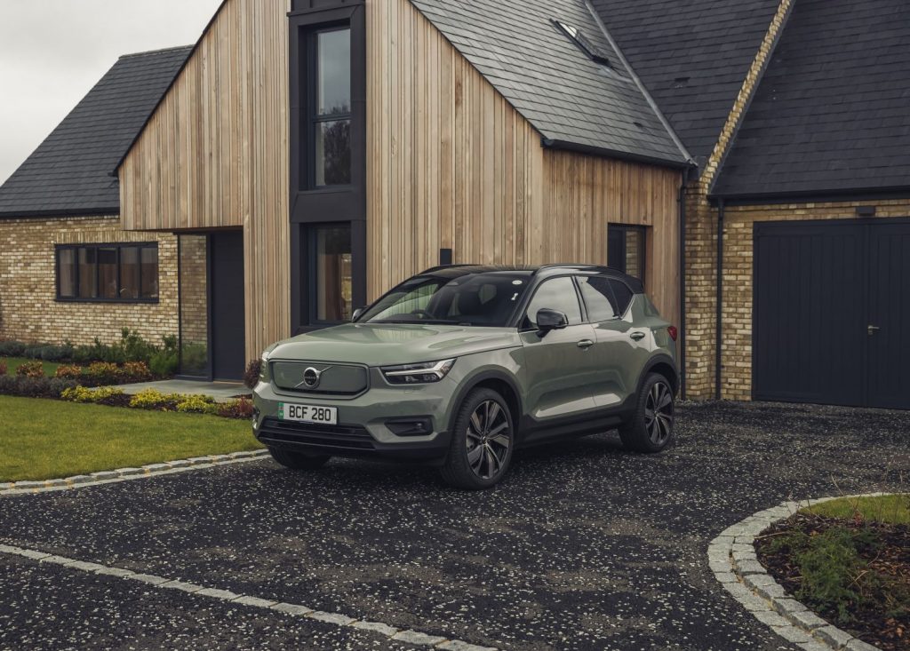 Ahora podrás cargar tu Volvo en un Starbucks 2 Motor16 Volvo XC40 Recharge Twin 2 Motor16