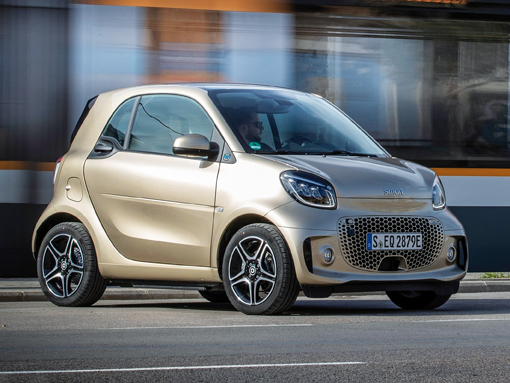 El coche por el que sentía debilidad Silvio Berlusconi 82 Motor16 Smart FortwoEQ