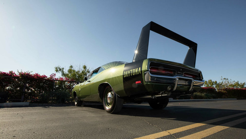 Una verdadera fortuna pagarán por este Dodge Charger Hemi Daytona que subasta Mecum 2 Motor16 1969 Dodge Charger Daytona Mecum 21 Motor16