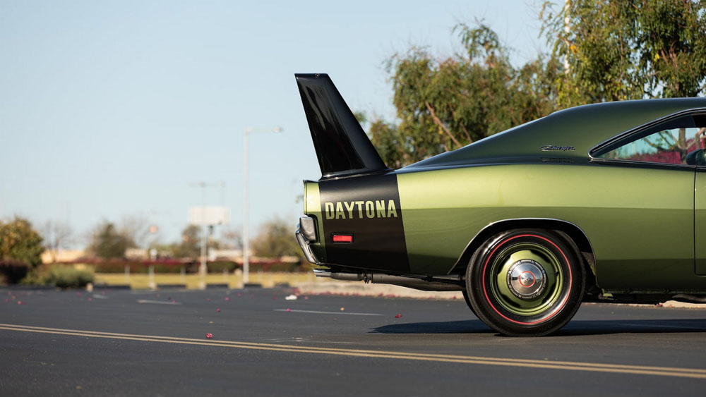 Una verdadera fortuna pagarán por este Dodge Charger Hemi Daytona que subasta Mecum 21 Motor16 1969 Dodge Charger Daytona Mecum 28 Motor16