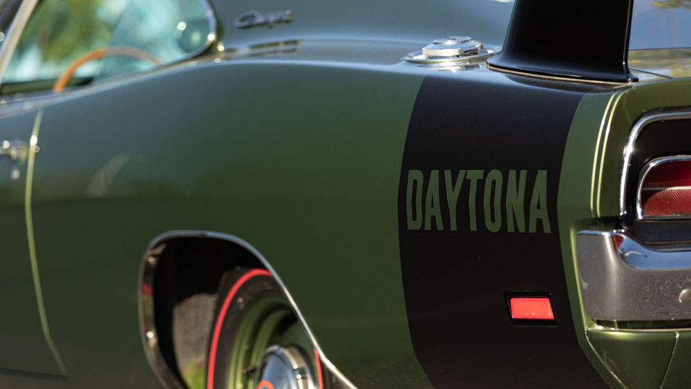 Una verdadera fortuna pagarán por este Dodge Charger Hemi Daytona que subasta Mecum 23 Motor16 1969 Dodge Charger Daytona Mecum 9 Motor16