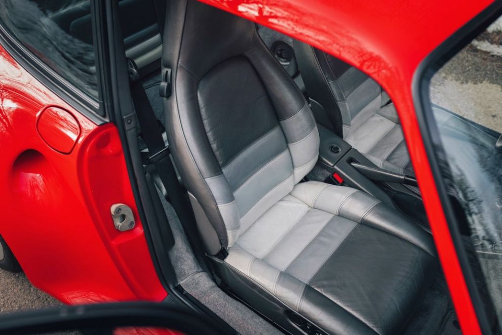 Una fortuna piden por este Porsche 959 con más kilómetros que tu coche 11 Motor16 1988 Porsche 959 15 Motor16