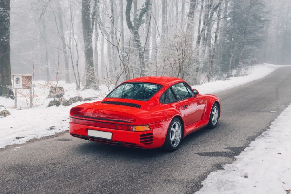 Una fortuna piden por este Porsche 959 con más kilómetros que tu coche 14 Motor16 1988 Porsche 959 18 Motor16