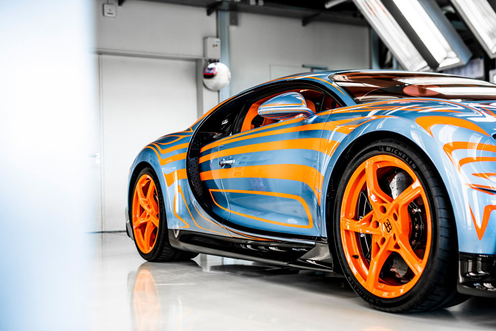2021 Bugatti Chiron Vagues de Lumiere 12 Motor16