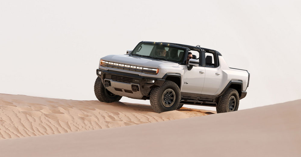 El Tesla Cybertruck cambia de precio. Una razón más para no comprarlo 4 Motor16 2022 GMC Hummer EV 1 Motor16