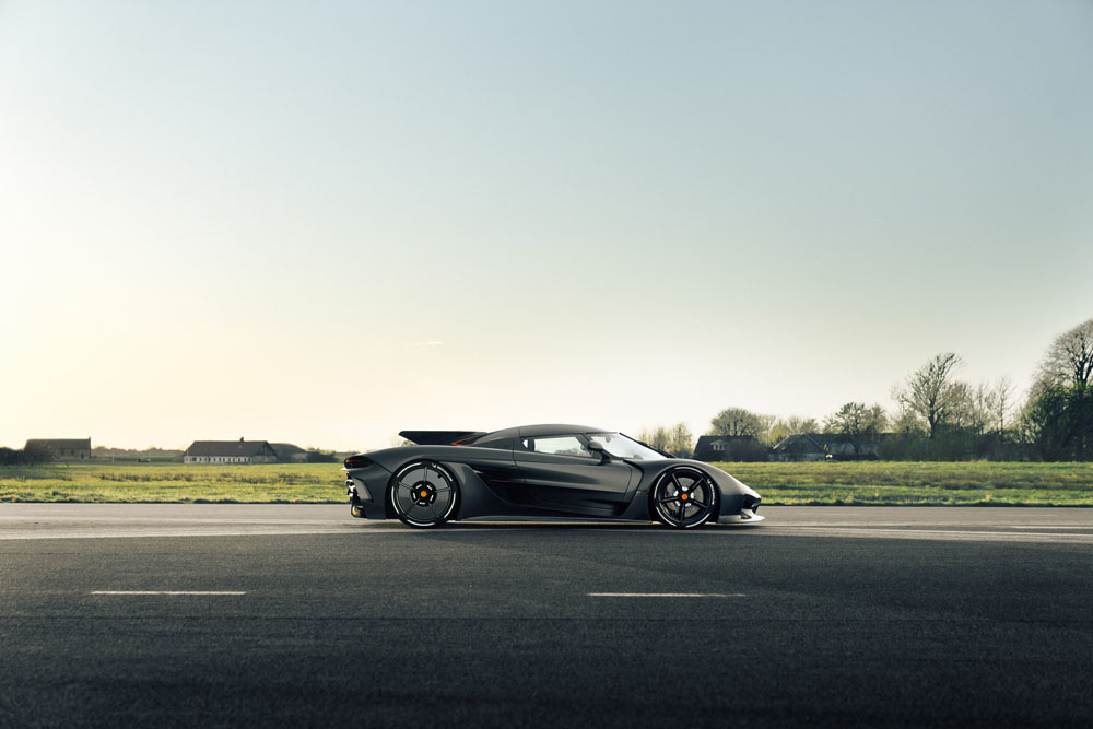 El primer Koenigsegg Jesko Absolut sale de la fábrica de Ängelholm 10 Motor16 2022 Koenigsegg Jesko first 1 1 Motor16