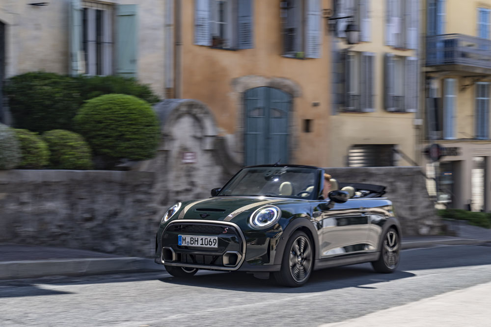 A tiempo para primavera llega este Mini Cooper S Cabrio Resolute Edition 23 Motor16 2022 Mini Cooper S Cabrio Resolute Edition 21 Motor16