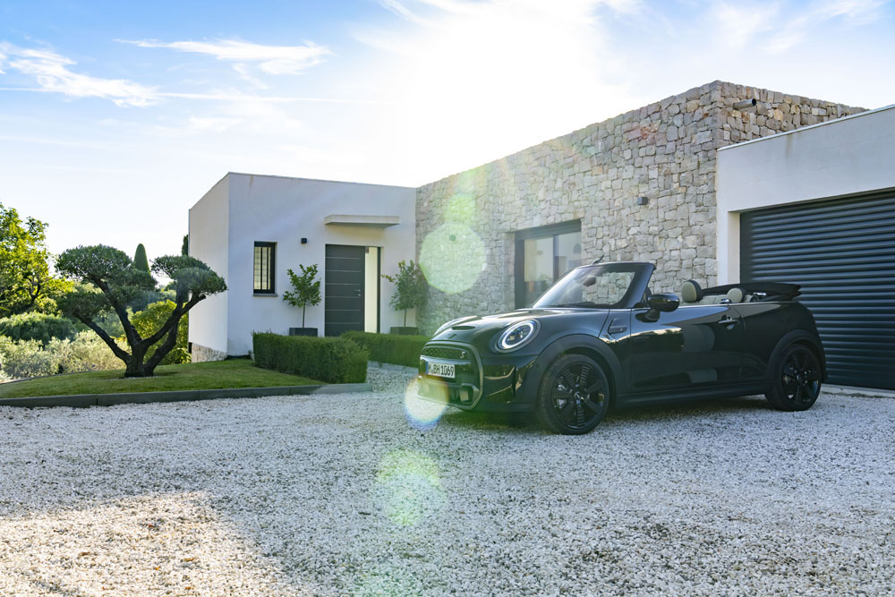 A tiempo para primavera llega este Mini Cooper S Cabrio Resolute Edition 29 Motor16 2022 Mini Cooper S Cabrio Resolute Edition 27 Motor16