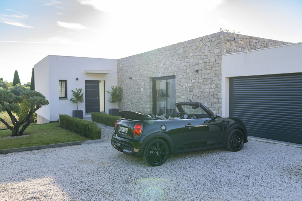 A tiempo para primavera llega este Mini Cooper S Cabrio Resolute Edition 38 Motor16 2022 Mini Cooper S Cabrio Resolute Edition 36 Motor16