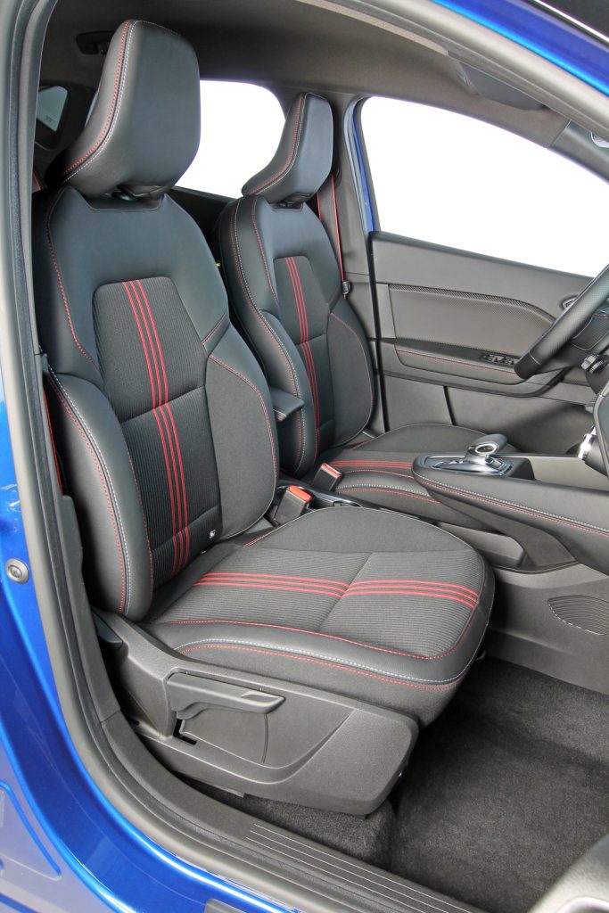 Renault Captur e-TECH Híbrido RS Line. Eficiencia española 28 Motor16 2022 Renault Captur e TECH Hibrido RS Line 20 Motor16