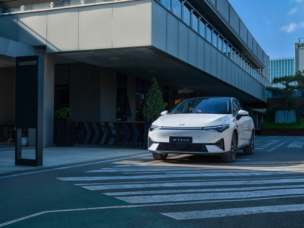 Xpeng trae a Europa el P5, una berlina eléctrica para pelear con el Tesla Model 3 18 Motor16 2022 Xpeng P5 23 Motor16