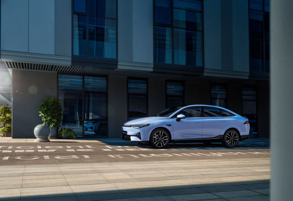 Xpeng trae a Europa el P5, una berlina eléctrica para pelear con el Tesla Model 3 10 Motor16 2022 Xpeng P5 8 Motor16
