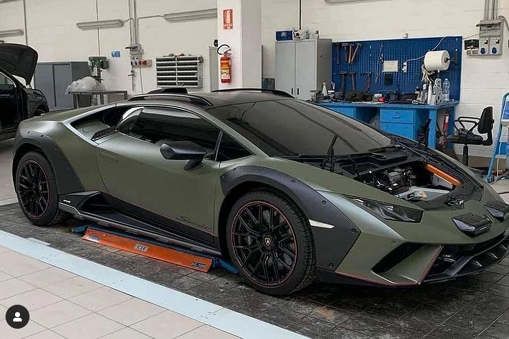 Lamborghini Huracán Sterrato. La versión off-road se escapa antes de tiempo 2 Motor16 2022 lamborghini sterrato filtrado 1 Motor16