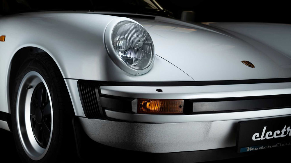 2022 porsche 911 ev restomod by modern classics 2 Motor16