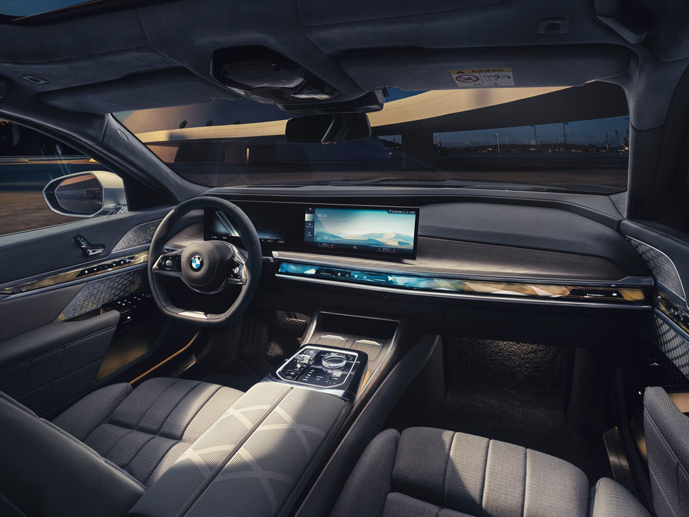 El nuevo BMW Serie 7 se estrena en Japón con una exclusiva edición especial 14 Motor16 2023 BMW 7 Series First Edition 4 1 Motor16