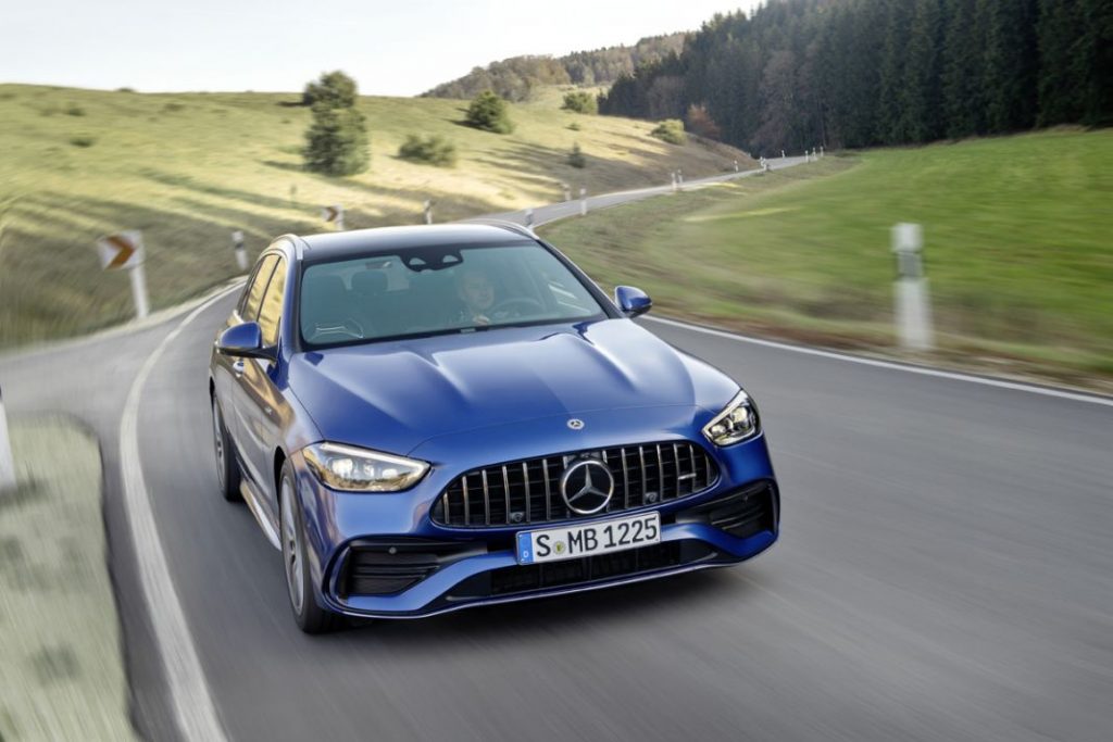 Mercedes presenta la versión AMG 43 para el Clase C 41 Motor16 21C0737 003 1 Motor16