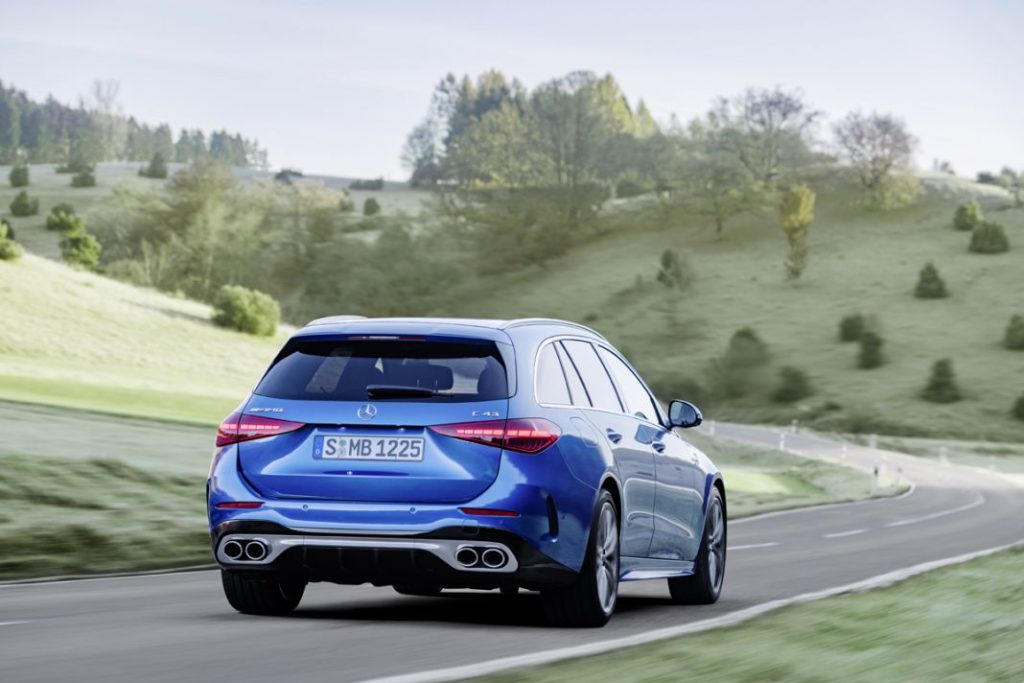 Mercedes presenta la versión AMG 43 para el Clase C 8 Motor16 21C0737 005 Motor16
