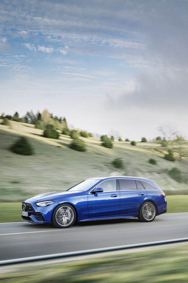 Mercedes presenta la versión AMG 43 para el Clase C 46 Motor16 21C0737 009 Motor16
