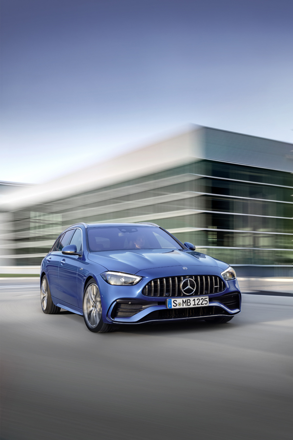 Mercedes presenta la versión AMG 43 para el Clase C 51 Motor16 21C0737 015 Motor16