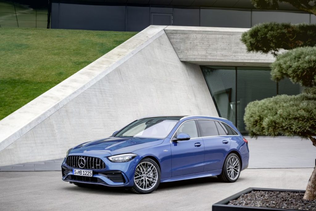 Mercedes presenta la versión AMG 43 para el Clase C 56 Motor16 21C0737 020 Motor16