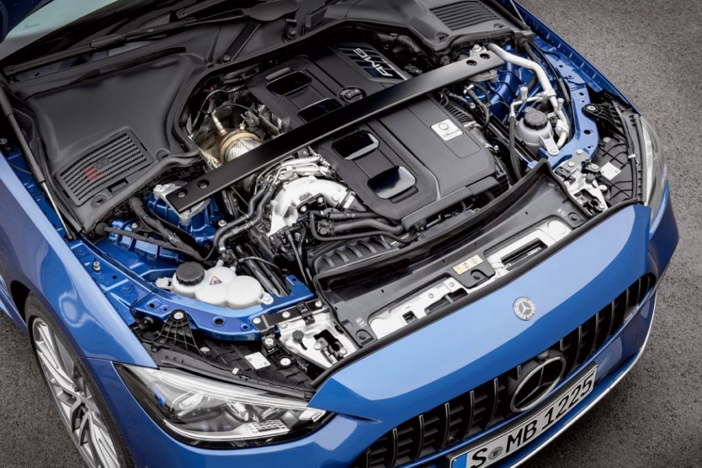 Mercedes presenta la versión AMG 43 para el Clase C 4 Motor16 21C0737 029 Motor16