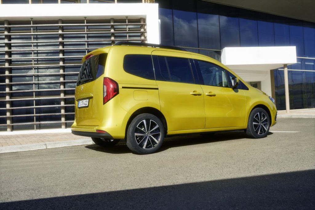 Mercedes-Benz amplía su gama de familiares con la nueva Clase T 25 Motor16 22C0092 025 Motor16