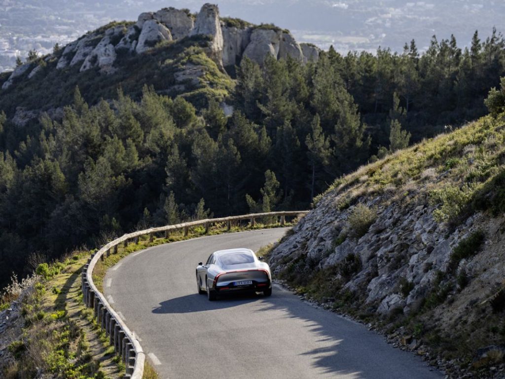 Mercedes demuestra que sí se pueden recorrer 1.000 kilómetros con una sola carga 22 Motor16 22C0141 109 Motor16